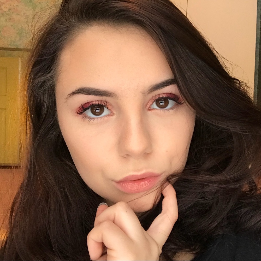 Meet your Posher, Sophia